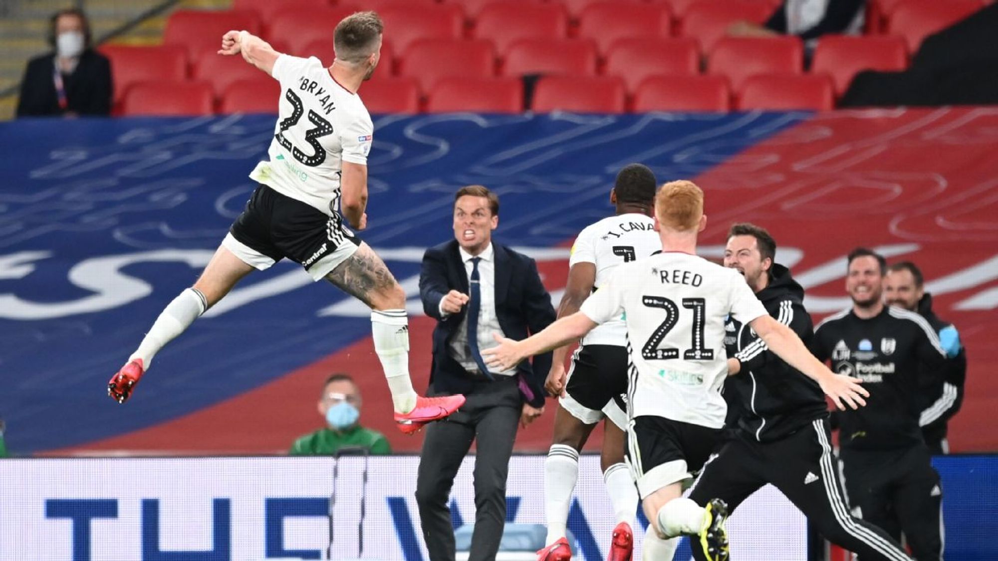 登場更是點 登場更是點